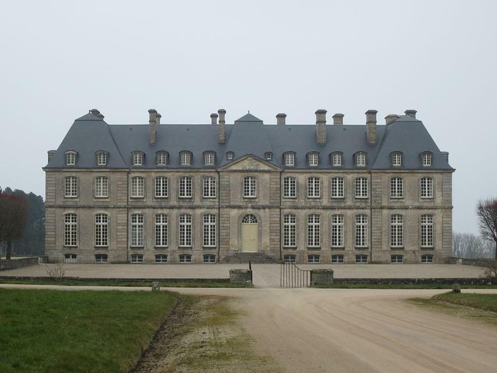 Gite Le Relais Apartment Saint-Pierre-Eglise Exterior photo